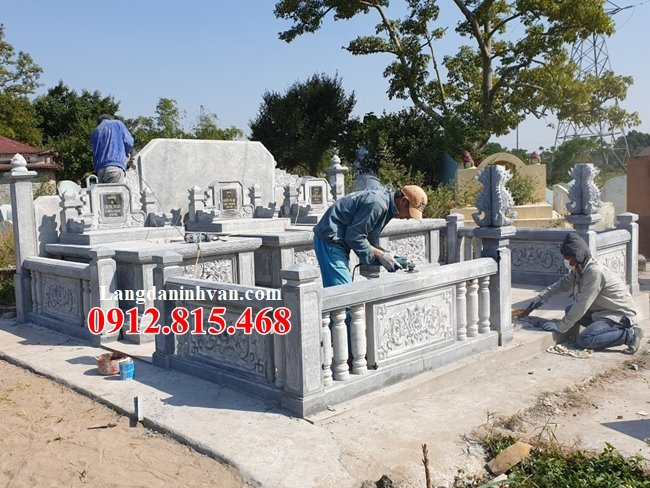 Bàn lễ đá, Lư hương đá, Đèn đá, Hạc đá trong khuôn viên khu lăng mộ đẹp