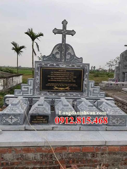 Area mausoleum batu yang indah dirancang dan dibangun sesuai dengan ukuran feng shui