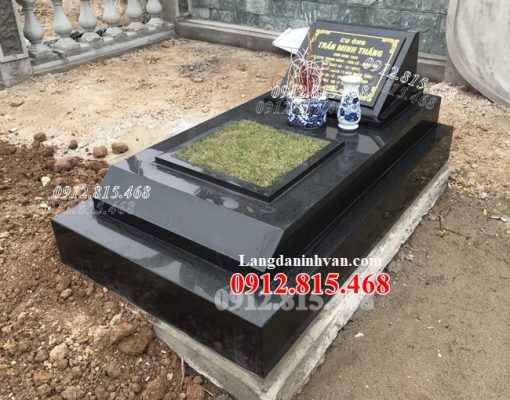 Mẫu mộ đá hoa cương, mộ đá granite nguyên khối đơn giản đẹp bán tại Sơn La