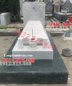 Mẫu mộ đá trắng đơn giản đẹp của người theo đạo công giáo, thai nhi và người mất trẻ bán tại Nam Định