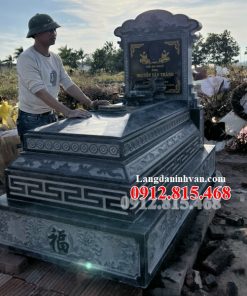 Mẫu mộ tam cấp đá xanh rêu nguyên khối đẹp bán tại Bắc Giang