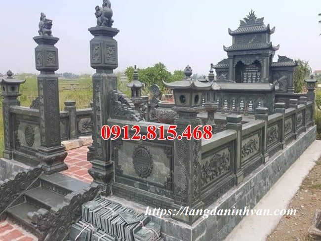 Mẫu lăng mộ, nghĩa trang gia đình thiết kê xây bằng đá xanh rêu đẹp