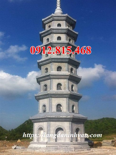 mẫu mộ đá hình tháp tại Đà Nẵng đẹp