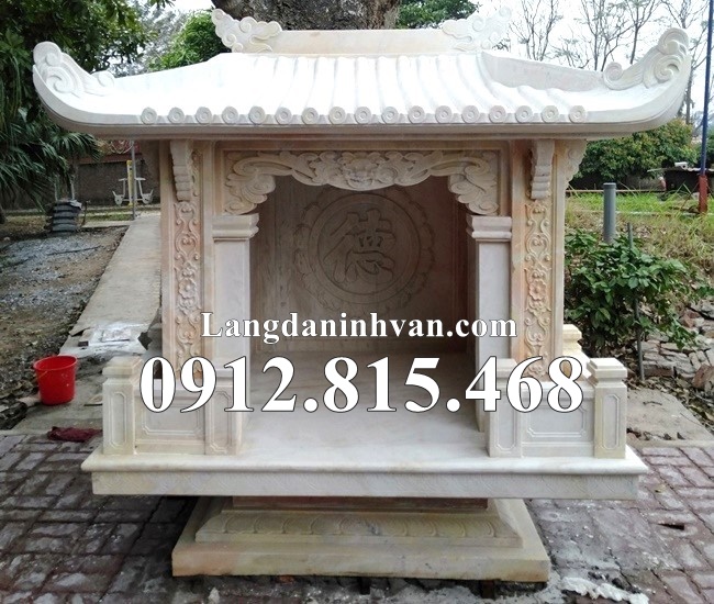 Mẫu miếu thờ đá vàng đẹp lắp đặt cho công ty, doanh nghiệp bán tại Quảng Bình