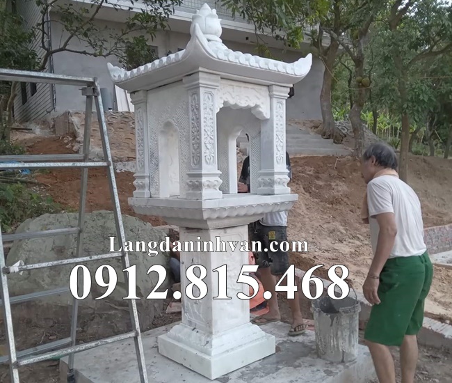 Mẫu miếu thờ nhỏ thờ thần linh ngoài trời đá trắng 1 mái che đẹp bán tại Quảng Bình