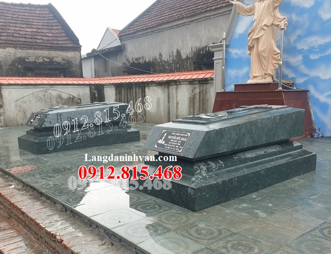 Mẫu mộ công giáo, mộ người theo đạo đá xanh rêu đơn giản hiện đại đẹp bán tại Quảng Ngãi