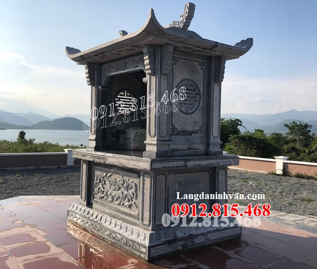 Mẫu lăng mộ gia đình để thờ tro cốt xây bằng đá khối chuẩn phong thủy bán tại Bình Thuận