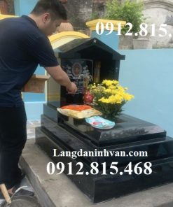 Mẫu mộ đá hoa cương đẹp bán tại Thái Nguyên xây một mái đao đơn giản hiện đại