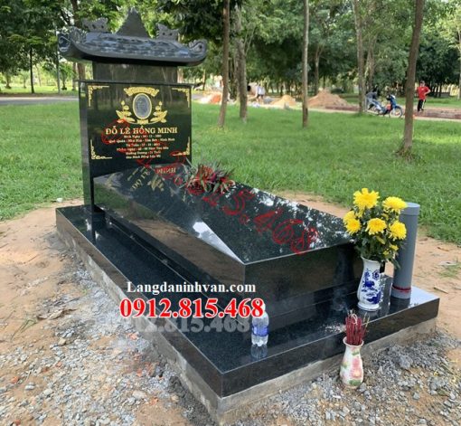 Mẫu mộ đá hoa cương, mộ đá granite đen đơn giản đẹp bán tại Ninh Thuận