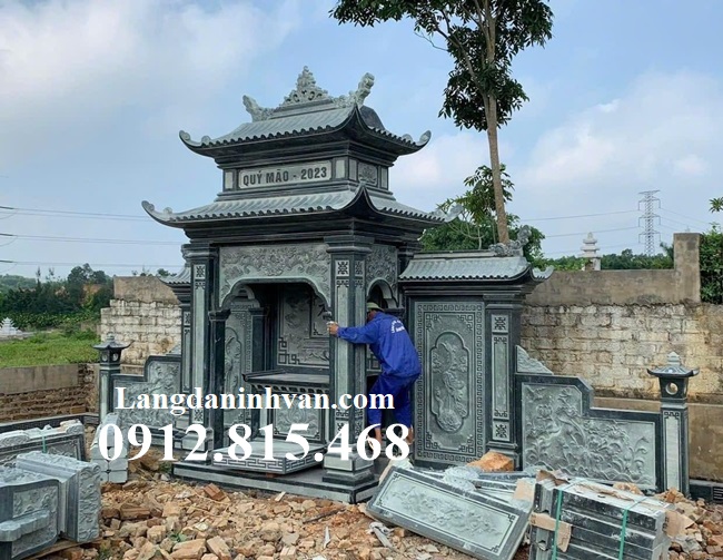 Mẫu lăng mộ gia đình, gia tộc, dòng họ thiết kế xây 2 mái đá xanh rêu đẹp chuẩn phong thủy bán tại Quảng Trị