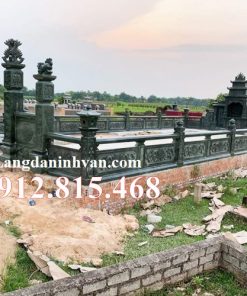Mẫu lăng mộ, khu lăng mộ gia đình, gia tộc, dòng họ thiết kế xây 3 mái che đá xanh rêu đẹp chuẩn phong thủy bán tại Bình Phước